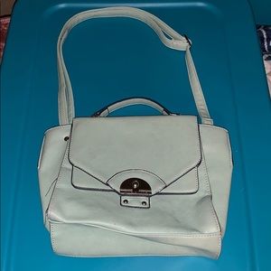 Danielle Nicole Satchel